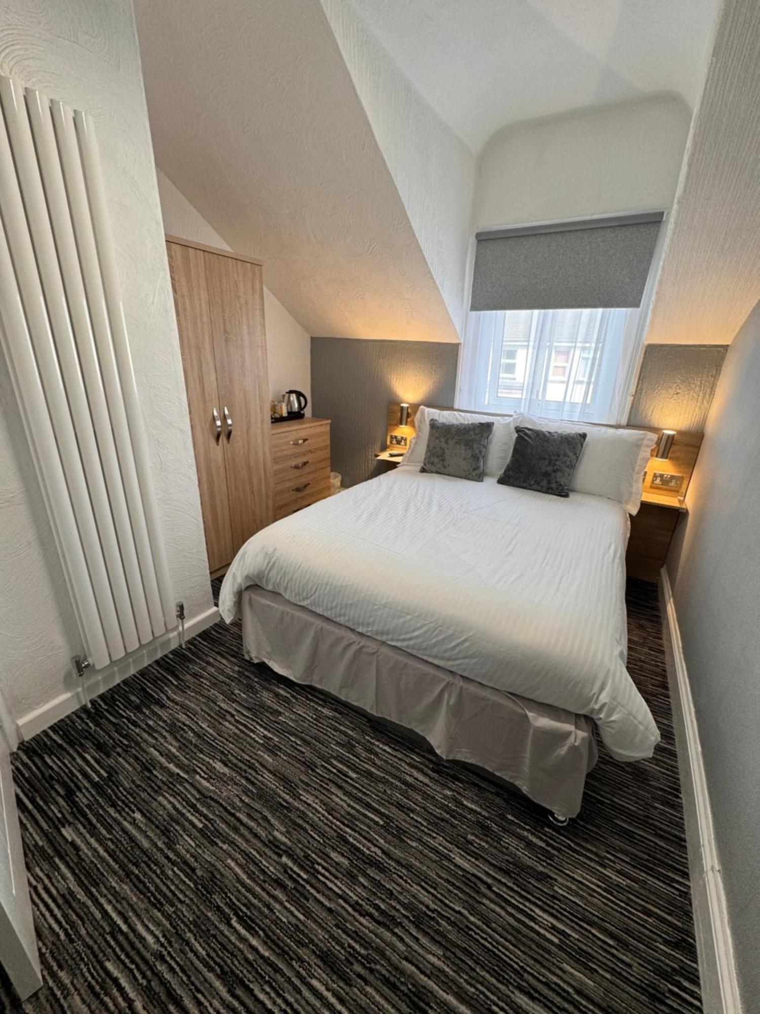 Delovely Hotel Blackpool Kültér fotó